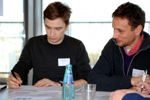 Teilnehmende des Gesamtprojekttreffens