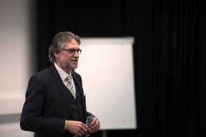 Prof. Georg Gnandt, Leiter der Abteilung Gymnasien im Staatlichen Seminar für Didaktik und Lehrerbildung Freiburg